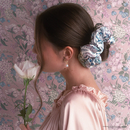Bridgerton x Kitsch Satin Pillow Scrunchies® in Toile in Bloom