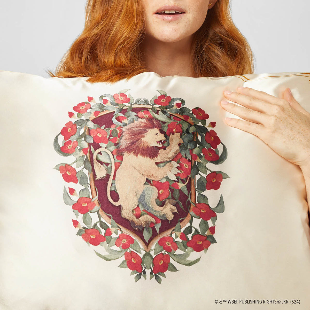 Kitsch x Harry Potter Satin Pillowcase in Gryffindor